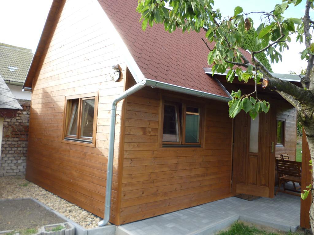 Apartmán Relax-chatka a apartmán Mikulov Exterior foto