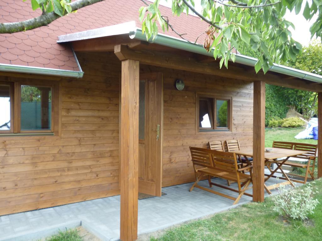 Apartmán Relax-chatka a apartmán Mikulov Exterior foto